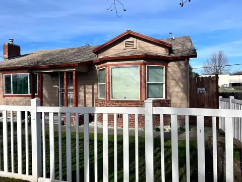 Exterior - 9 4th Ave, Isleton, CA 95641 photo 5 of 5