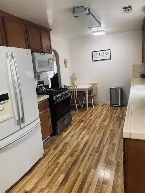 Kitchen - 9 4th Ave, Isleton, CA 95641 photo 2 of 3