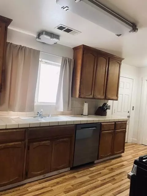 Kitchen - 9 4th Ave, Isleton, CA 95641 photo 1 of 3