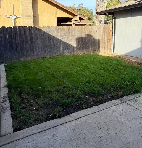 Exterior - 335 Donner Dr, Lodi, CA 95240 photo 3 of 3