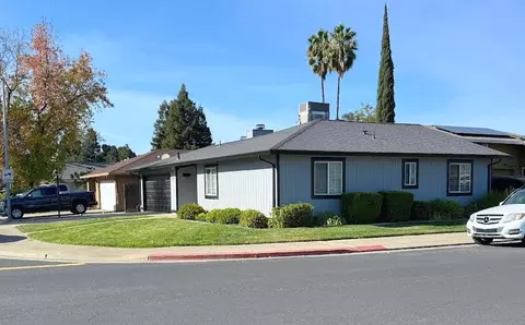 Exterior - 335 Donner Dr, Lodi, CA 95240 photo 2 of 3