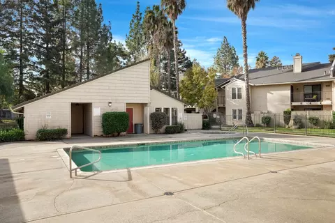 Exterior - 2401 Eilers Ln #304, Lodi, CA 95242 photo 1 of 6