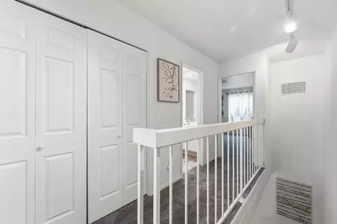 Entry Way - 230 W Rumble Rd #C, Modesto, CA 95350 photo 4 of 5