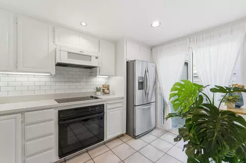 Kitchen - 230 W Rumble Rd #C, Modesto, CA 95350 photo 6 of 6