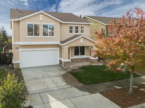 Exterior - 3169 Rogue River Dr, Chico, CA 95973 photo 2 of 16