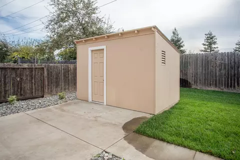 Exterior - 3169 Rogue River Dr, Chico, CA 95973 photo 12 of 16