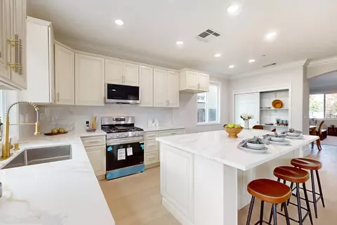 Kitchen - 3169 Rogue River Dr, Chico, CA 95973 photo 6 of 8