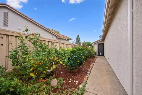 Exterior - 286 Lariat Loop, Lincoln, CA 95648 photo 7 of 11