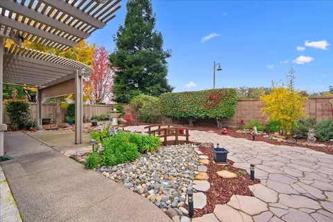 Exterior - 286 Lariat Loop, Lincoln, CA 95648 photo 8 of 11