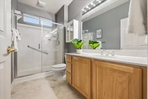 Bath - 286 Lariat Loop, Lincoln, CA 95648 photo 1 of 2