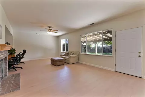 Living - 2008 Centennial Ct, Modesto, CA 95357 photo 5 of 7