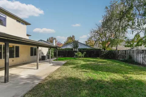 Exterior - 2008 Centennial Ct, Modesto, CA 95357 photo 11 of 16