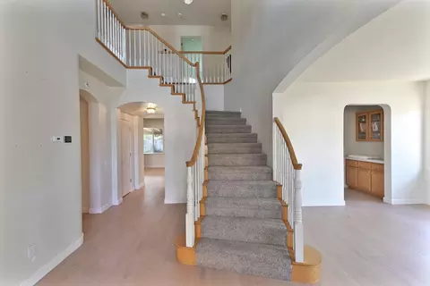 Entry Way - 2008 Centennial Ct, Modesto, CA 95357 photo 1 of 8