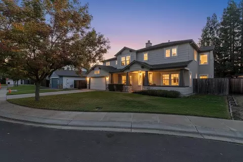 Exterior - 2008 Centennial Ct, Modesto, CA 95357 photo 3 of 16