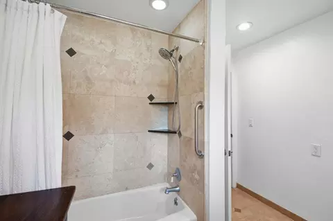 Bath - 49 W Oak, Colfax, CA 95713 photo 4 of 6