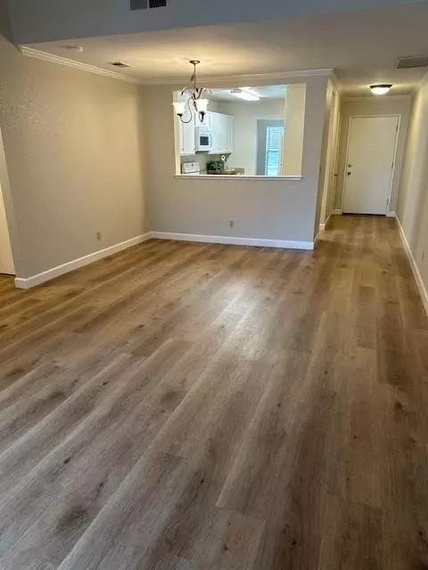 Living - 2401 Eilers Ln #804, Lodi, CA 95242 photo 1 of 2