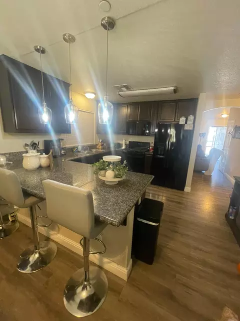 Kitchen - 486 E San Pedro St, Merced, CA 95341 photo 4 of 4