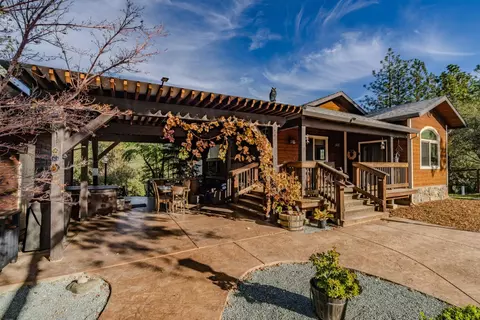 Exterior - 20066 Dawn Ridge Dr, Jackson, CA 95642 photo 3 of 13