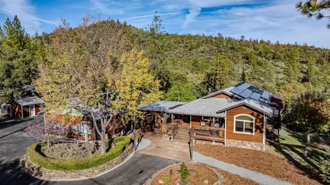 20066 Dawn Ridge Dr, Jackson, CA 95642