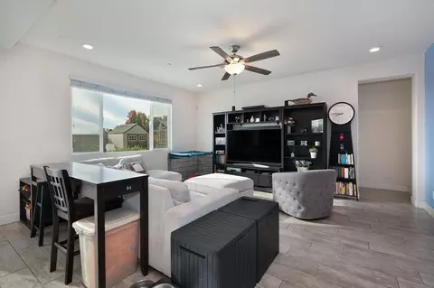 1004 Lavender St, Manteca, CA 95337 photo 14