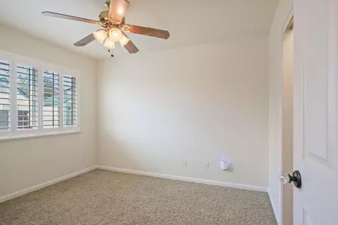 Bedroom - 845 Pointe Lourose Ave, Gustine, CA 95322 photo 3 of 5
