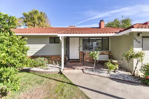 3210 Garfield Ave, Carmichael, CA 95608 photo 2