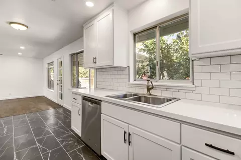 3210 Garfield Ave, Carmichael, CA 95608 photo 17
