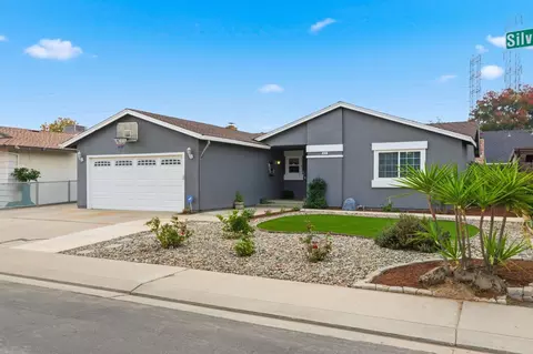 Exterior - 1412 Silverado Dr, Modesto, CA 95356 photo 4 of 5