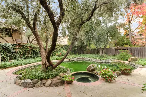Exterior - 1761 Park Place Dr, Carmichael, CA 95608 photo 6 of 14