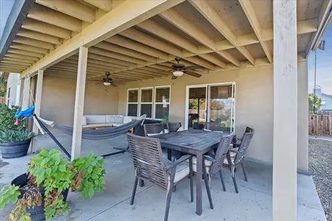 Exterior - 1725 Stonum Rd, Modesto, CA 95351 photo 5 of 9
