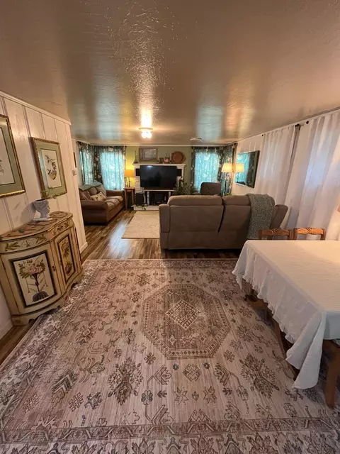 Living - 177 Higgins Ave, Gridley, CA 95948 photo 3 of 6