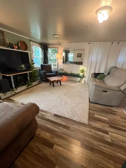 Living - 177 Higgins Ave, Gridley, CA 95948 photo 6 of 6