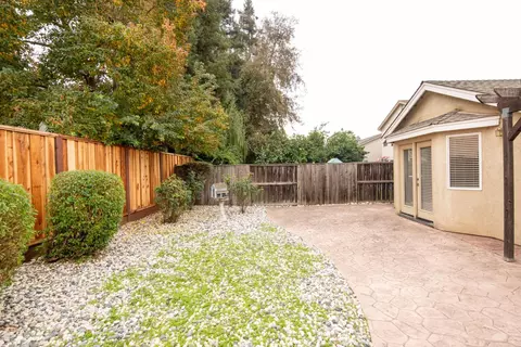 Exterior - 4012 Tapestry Dr, Modesto, CA 95357 photo 3 of 8