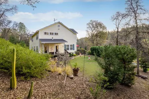 Exterior - 20114 Tiger Tail Rd, Grass Valley, CA 95949 photo 14 of 27
