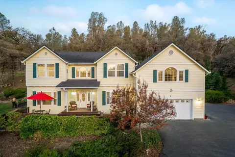 20114 Tiger Tail Rd, Grass Valley, CA 95949