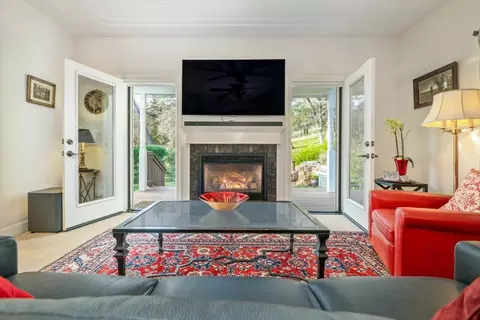 Living - 20114 Tiger Tail Rd, Grass Valley, CA 95949 photo 4 of 8