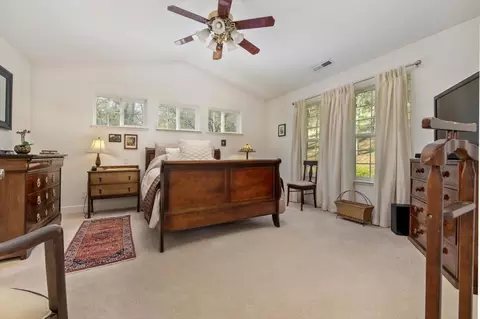Bedroom - 20114 Tiger Tail Rd, Grass Valley, CA 95949 photo 1 of 5