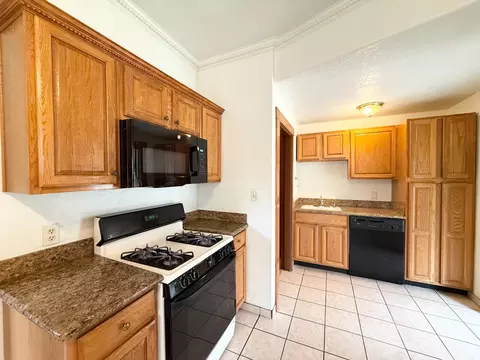 Kitchen - 301 S 3rd St, Patterson, CA 95363 photo 2 of 4