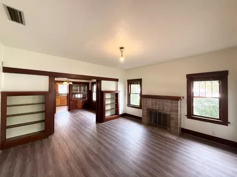 Living - 301 S 3rd St, Patterson, CA 95363 photo 2 of 6