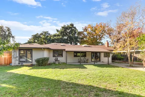 Exterior - 1302 Oak Ave, Davis, CA 95616 photo 10 of 13