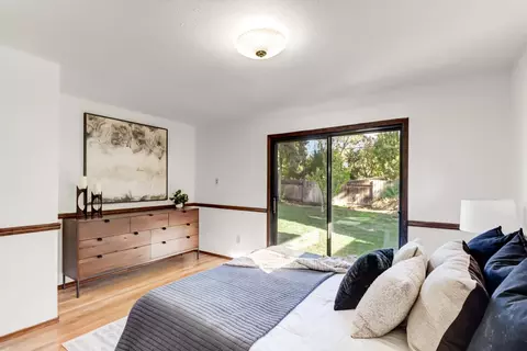 Bedroom - 1302 Oak Ave, Davis, CA 95616 photo 1 of 9