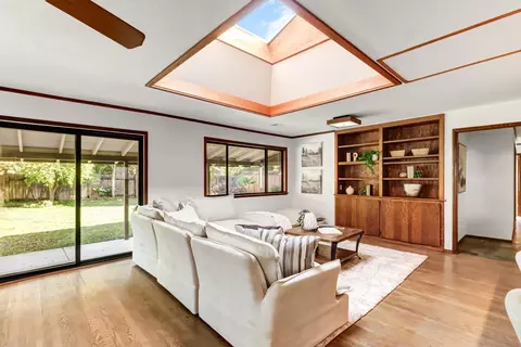 Living - 1302 Oak Ave, Davis, CA 95616 photo 5 of 6