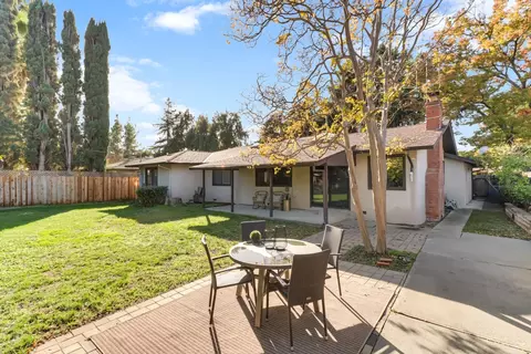 Exterior - 1302 Oak Ave, Davis, CA 95616 photo 8 of 13