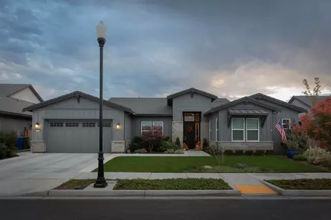 2754 Millstream Ln, Turlock, CA 95382 photo 2