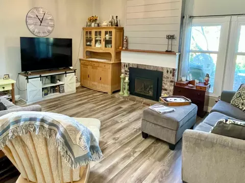 Living - 515 Clinton Rd, Jackson, CA 95642 photo 2 of 2