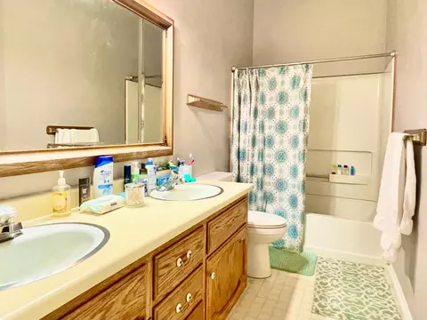 Bath - 515 Clinton Rd, Jackson, CA 95642 photo 4 of 4