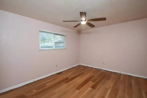 Bedroom - 404 Trask Ln, Modesto, CA 95354 photo 5 of 7