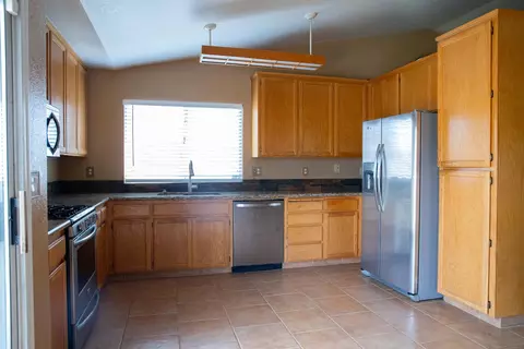 1528 Citrus Dr, Modesto, CA 95350 photo 8