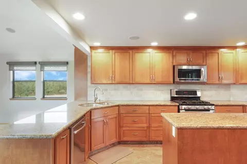 Kitchen - 22022 S 99 Frontage Rd, Ripon, CA 95366 photo 5 of 5