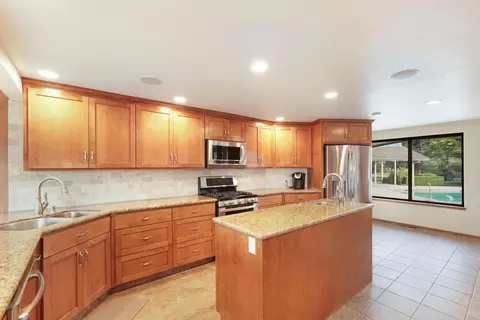 Kitchen - 22022 S 99 Frontage Rd, Ripon, CA 95366 photo 3 of 5